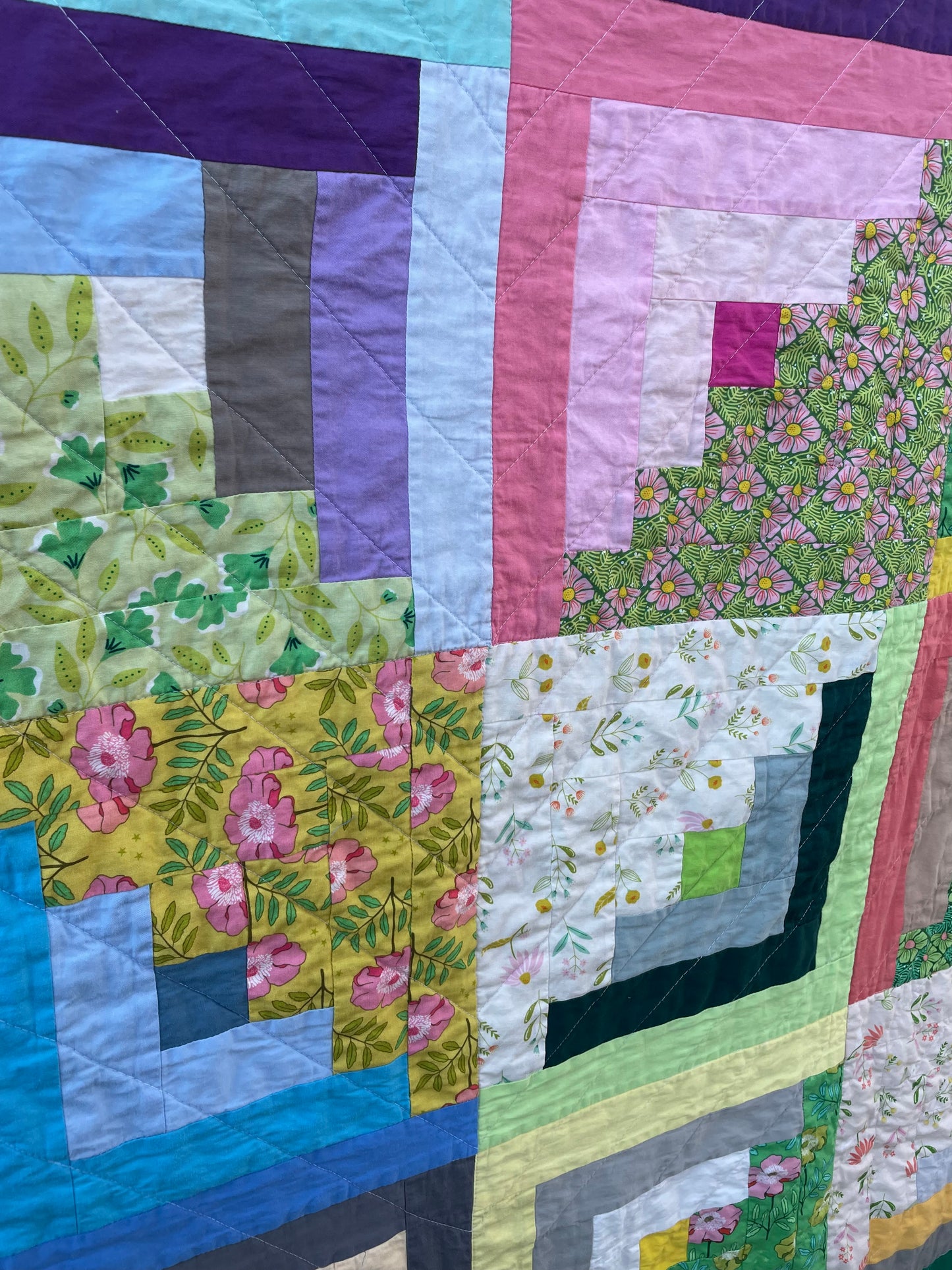 Log Cabin Quilt in Flower Garden